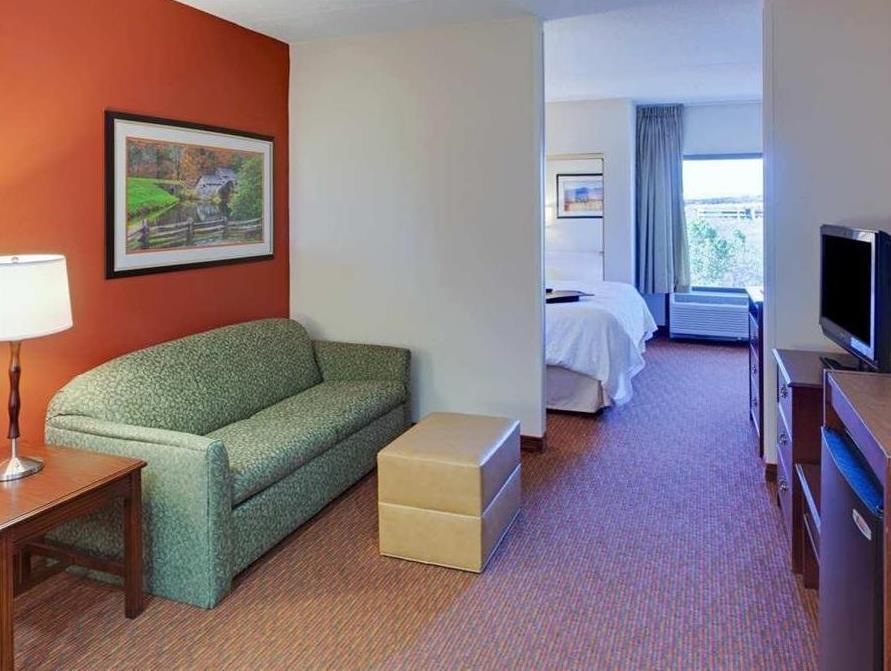Fishersville Hampton Inn Waynesboro/Stuarts Draft מראה חיצוני תמונה