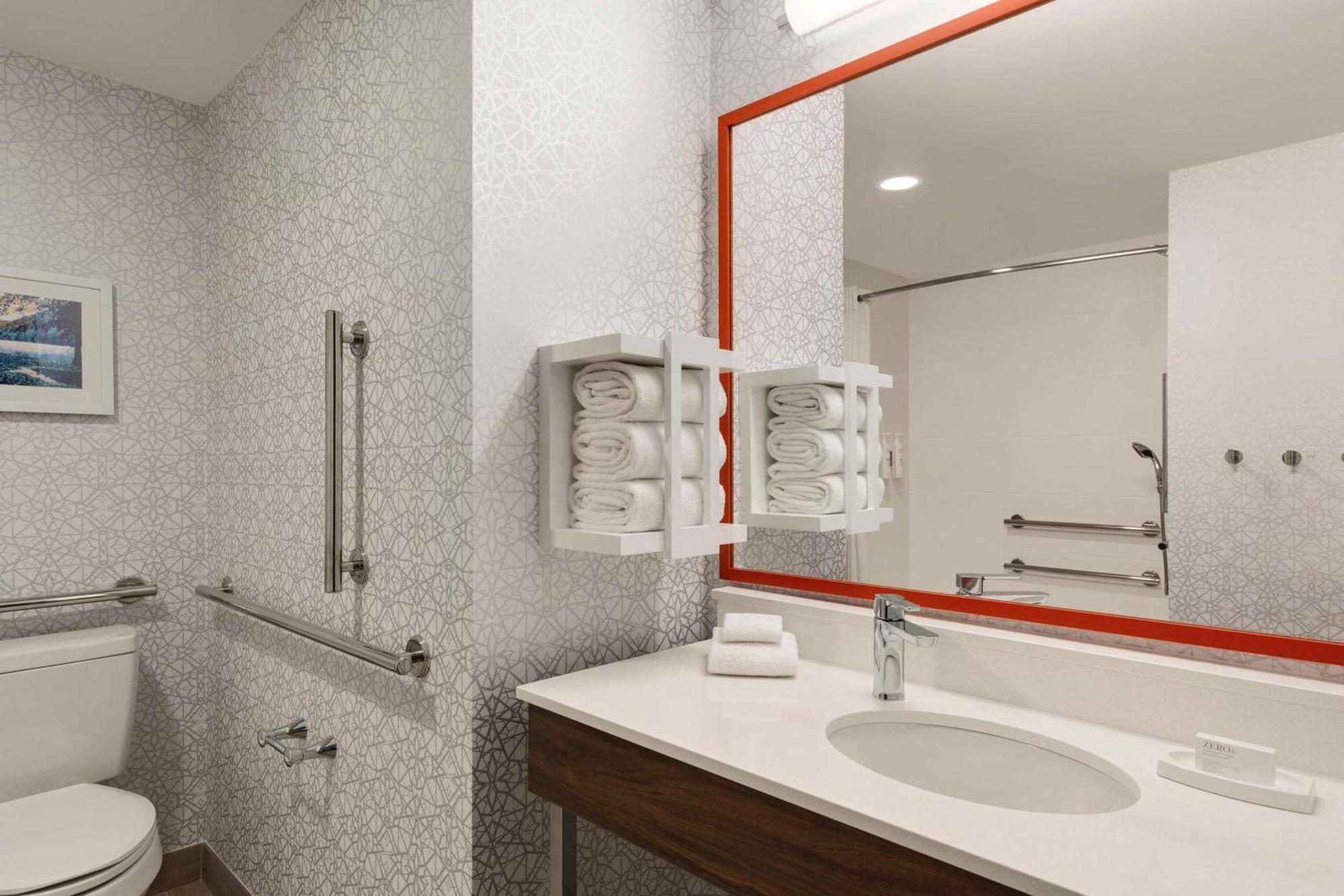 Fishersville Hampton Inn Waynesboro/Stuarts Draft מראה חיצוני תמונה