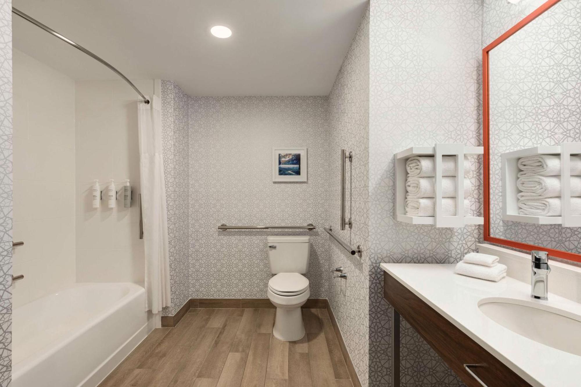 Fishersville Hampton Inn Waynesboro/Stuarts Draft מראה חיצוני תמונה